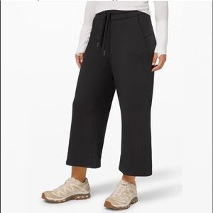 Lululemon - Wide-legged pants - Only worn once